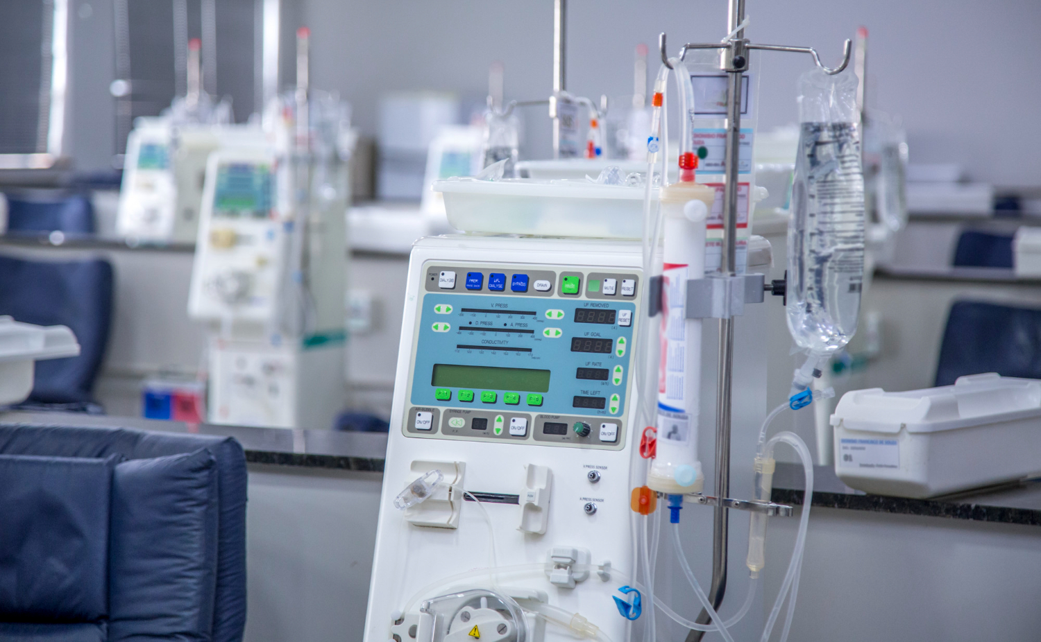 hemodialysis-room-equipment